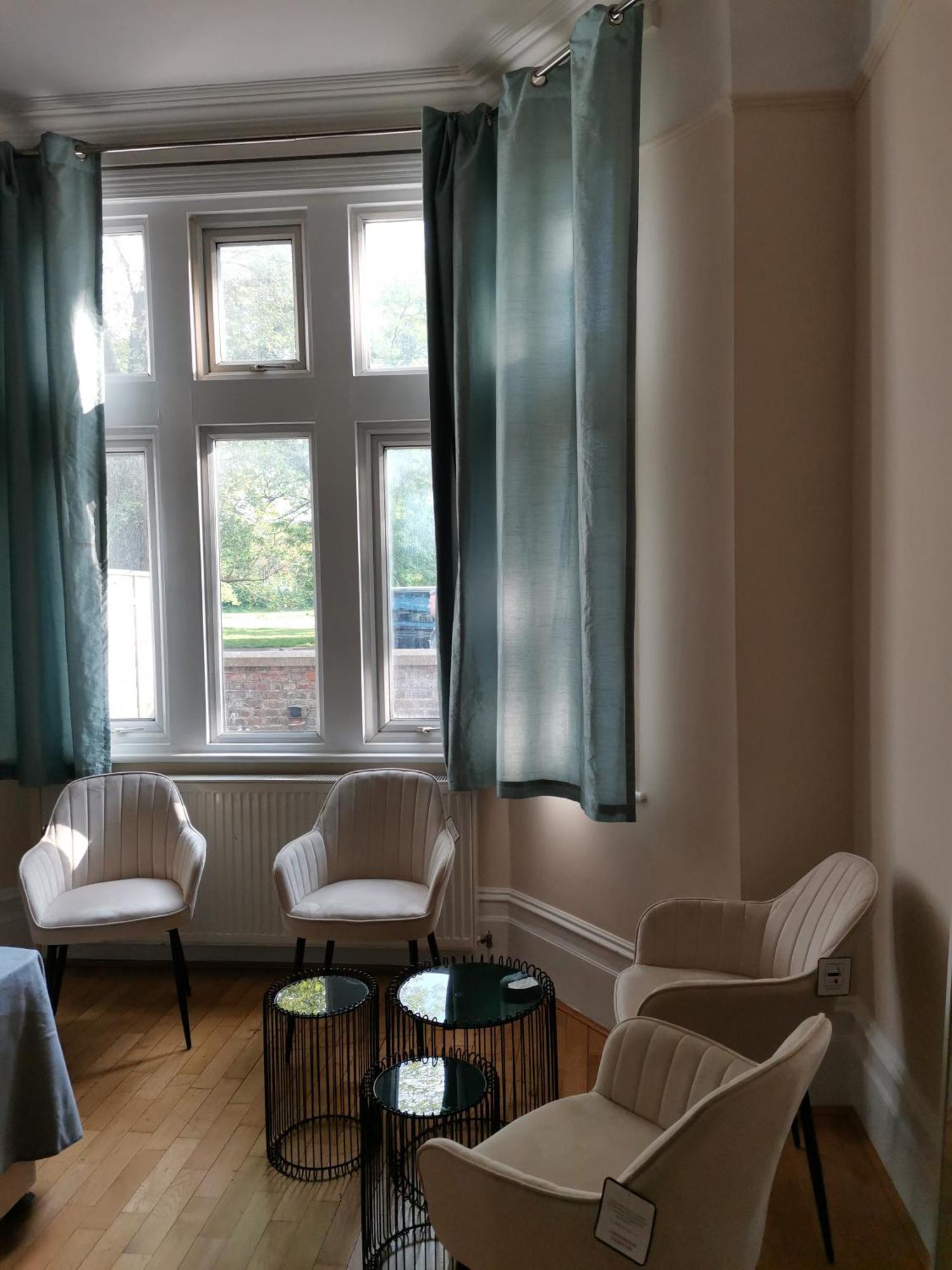Ax 1 B&B Londra